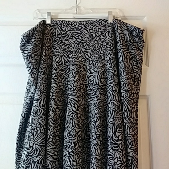 Dressbarn Skirt - Picture 4 of 5